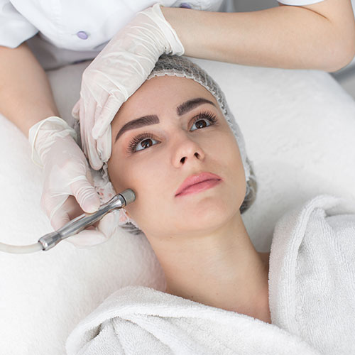Watergardens’ Best Beauty Salon: Haven for Indulgence and Style