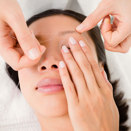 Get Gorgeous Eyebrow Threading Services in Caroline Springs